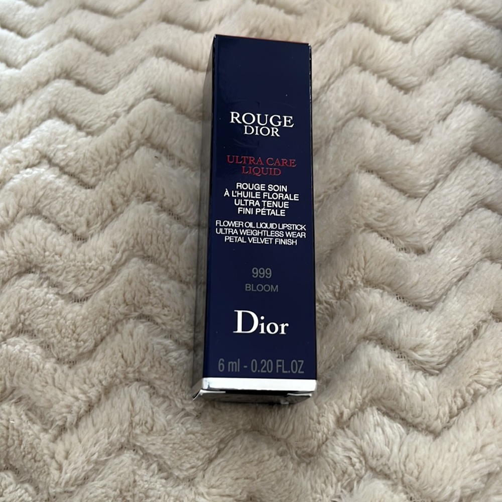 Christian Dior Rouge Lipliner Ultra Rouge Care Liquid & Rouge Lipstick - Picture 2 of 7